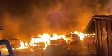 Fire destroys over 100 vehicles, mechanic shops at Sofoline