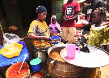 Food Prices Crash in Tamale Markets, But Vendors Keep Meal Costs High – Survey