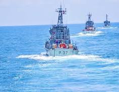 Ghana Navy cracks down on illegal fuel Bunkering in Volta region