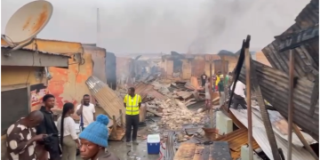 Fire ravages Anwona Market in Kumasi, over 300 shops burnt in less than 24 hours after Sofoline blaze