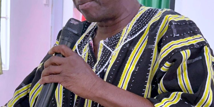 Upper East Regional Minister Opens Leadership Training for MDCEs, Calls for Professionalism