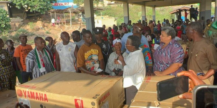 Gov’t presents outboard motors to pirate attack victims in Senya Bereku