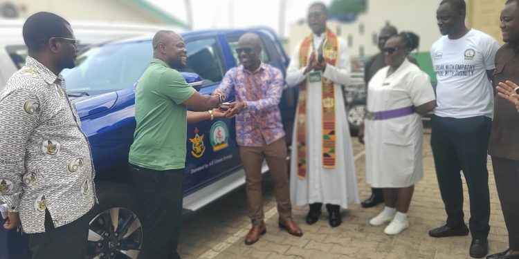 Philanthropist Aboagye Contrator donates Pickup to support KNUST Hospital Home Care Programme
