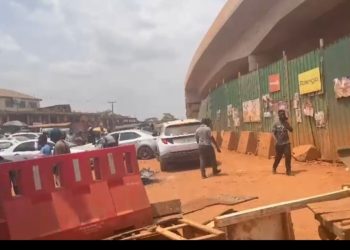 Kumasi: Artisans block Suame Post Office road over delays on Suame interchange project