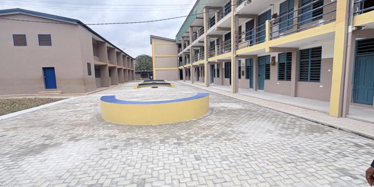 Akatakyie AZ group bequeaths GHS500,000.00  landscape project to Opoku Ware School