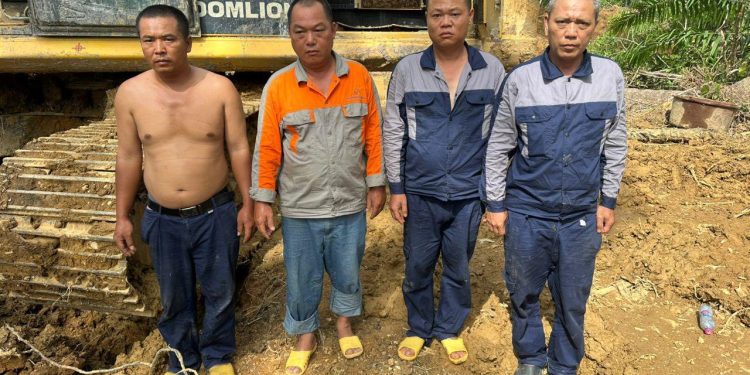 NAIMOS arrests seven, seizes weapons in Anti-Galamsey operation along Boin River