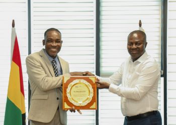 IFATCA and ITF Africa honour Rev. Stephen Wilfred Arthur for excellence in aviation leadership and safety