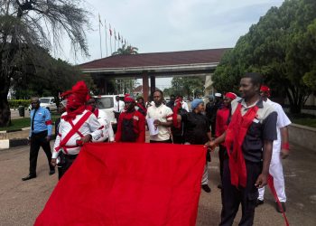 Kumasi : Lancaster Hotel staff protest over pay dispute, threatens sit-down strike on  Thursday