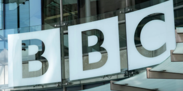 BBC to cut almost one in 10 staff to make £500m savings