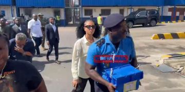 Video : Ibrahim Mahama sells first gold output from Damang Mine to GoldBod