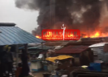 Fire destroys structures at Odawna as floods hamper emergency response