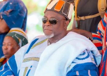 Naa Bakpemah Karinaa leads Abudu Royal Gate delegation to Yendi to mourn Yaa-Naa Abubakari Mahama II