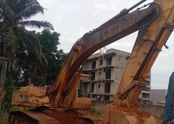 Illegal miners flee as anti-galamsey Task Force seizes excavators near Adansi Asokwa Agenda 111 Hospital project site