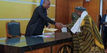 Dagbon delegation formally notifies President Mahama of Yaa-Naa’s passing; President describes death as a national loss
