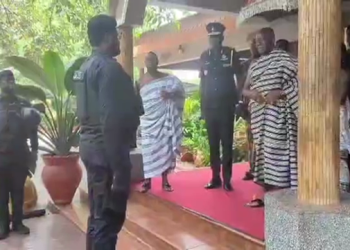 Otumfuo commends IGP, Ashanti Police for strengthening fight against crime