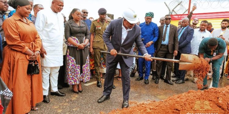 President Mahama cuts sod for 2,030-bay airport car park and hotel complex 41 President Mahama cuts sod for 2,030-bay airport car park and hotel complex