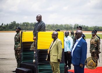 Otumfuo returns to Kumasi after U.S. visit