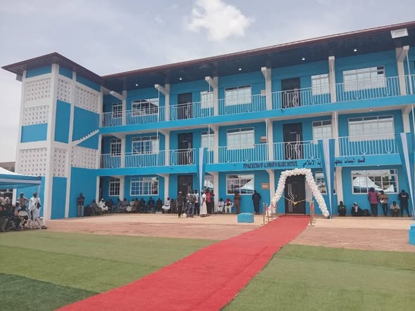 Alhaji Fuzak: The contractor building a legacy in Northern Ghana 42 Fuzak commissions classroom block at Anbariya