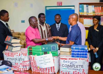 UBIDS law school gets 1,000 books as pioneer programme battles resource gap